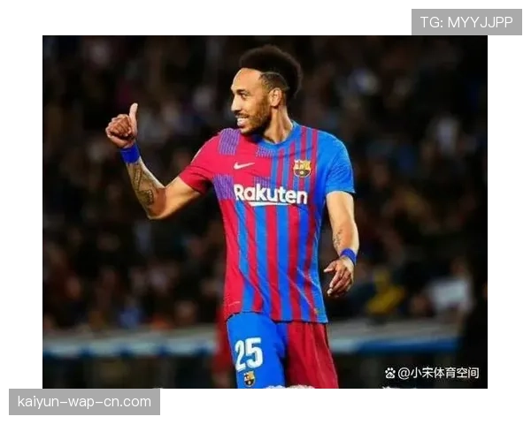 加蓬前锋奥巴梅扬宝刀未老 经验丰富助球队进攻 加蓬前锋奥巴梅扬宝刀未老 经验丰富助球队进攻